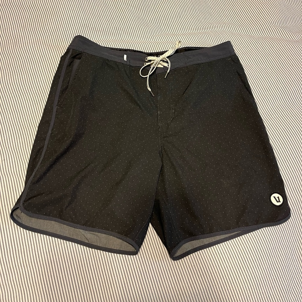 Vuori cruise boardshorts